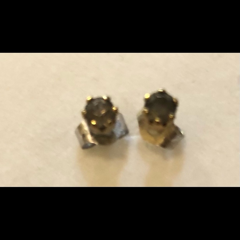 Three pairs of faux Diamond earrings set in silver - Picture 5 of 8